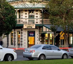 The Wellington Hotel - Accommodation Brisbane 0