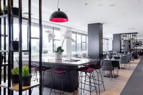 MRepublic Restaurant, Bar And Lounge - Accommodation Brisbane 1
