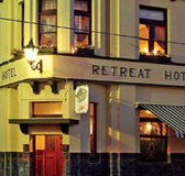 The Retreat Hotel - Accommodation Brisbane
