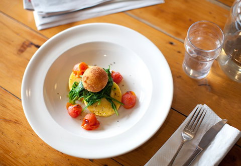 A Bite To Eat, A Drink As Well - Accommodation Brisbane 2