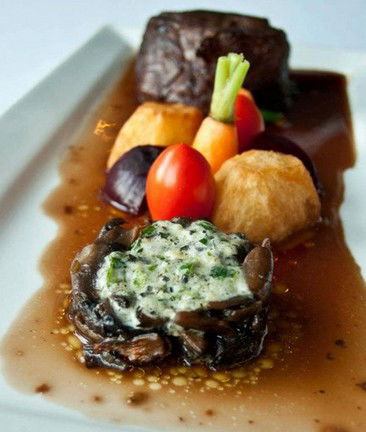 Aqua Linea Restaurant - Accommodation Brisbane 4