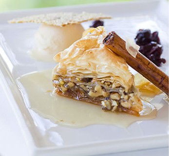 Chris's Beacon Point Restaurant - Accommodation Brisbane 5