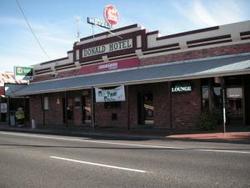 Donald Hotel - Accommodation Brisbane 0