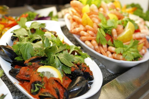 Atrium Garden Restaurant - Accommodation Brisbane 0
