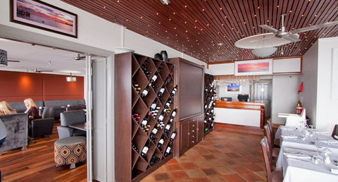 Emmas On The Boardwalk - Accommodation Brisbane 4