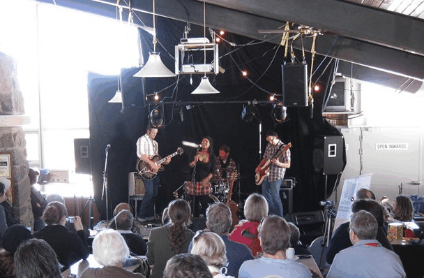 Sundeck Hotel - Accommodation Brisbane 2