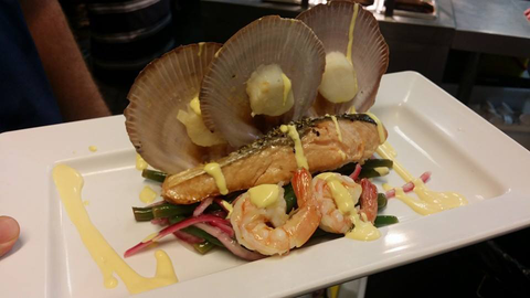 Dicey's Bar & Grill - Accommodation Brisbane 4