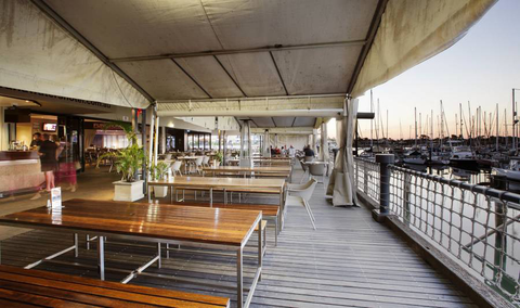 Kawana Waters Hotel - Accommodation Brisbane 1