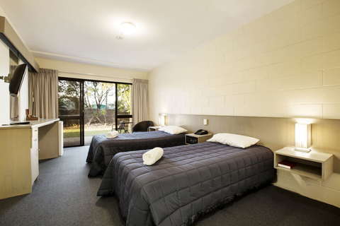 Kawana Waters Hotel - Accommodation Brisbane 2