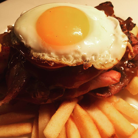 Warilla Hotel - Accommodation Brisbane 0