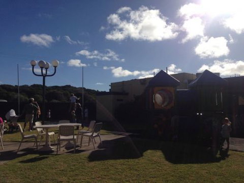 Ocean Grove Hotel - Accommodation Brisbane 1