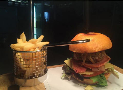 Fingal Bay Cellar Cafe - Accommodation Brisbane 3