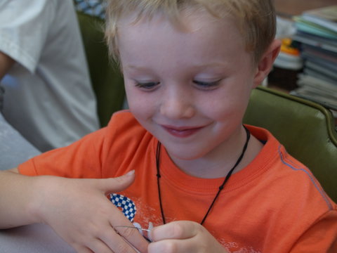 School Holiday One Hour Beading Workshops - Accommodation Brisbane 2