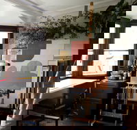 Abstract Paint and Wine Night - Accommodation Brisbane