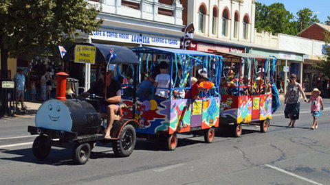 Corowa Rotary Federation Festival Parade - Accommodation Brisbane 1