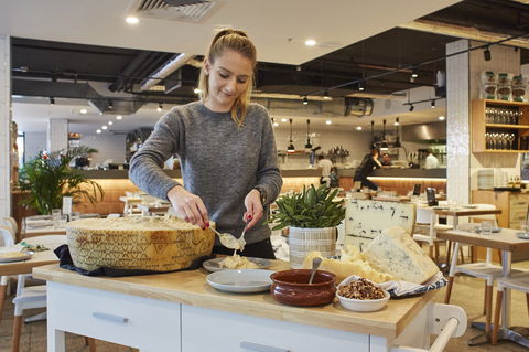 Flaming Cheese Wheel And Wine Experience: Brisbane - Accommodation Brisbane 0