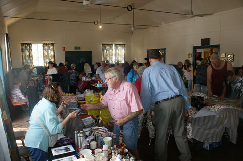 Twilight Markets At East Kurrajong - Accommodation Brisbane 0
