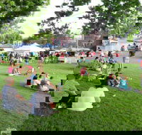 Young and Region Farmers Markets - Accommodation Brisbane