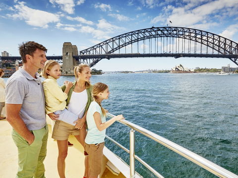 Fathers Day Lunch Cruise - Accommodation Brisbane 1