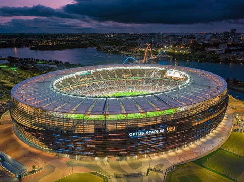 Fremantle Dockers V West Coast Eagles - AFL Round 7 - Accommodation Brisbane 2