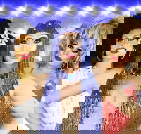 Les Divas An All Male Revue - Accommodation Brisbane