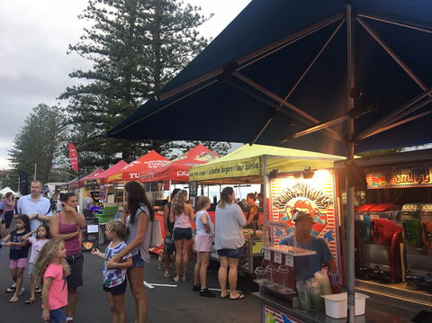 Twilight Markets Caloundra - Accommodation Brisbane 2