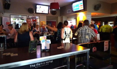 Avanti Pizzeria - Accommodation Brisbane 3