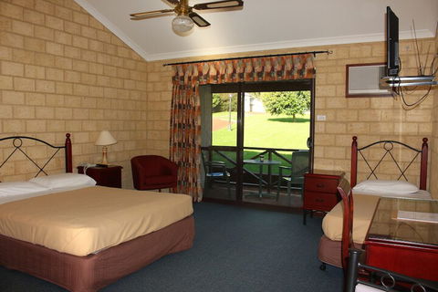 Karri Forest Motel - Accommodation Brisbane 7