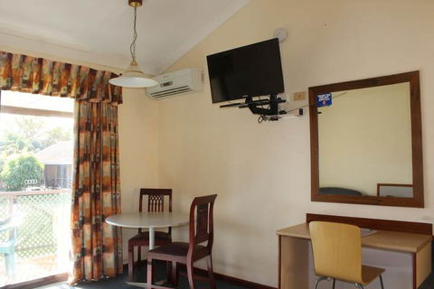 Karri Forest Motel - Accommodation Brisbane 5