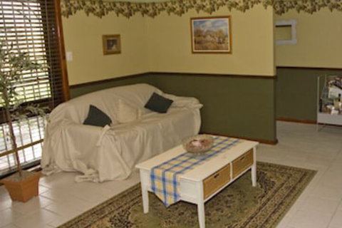 Talga Vines Vineyard Escape - Accommodation Brisbane 6