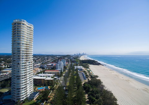 Burleigh Surf Apartments - Accommodation Brisbane 2