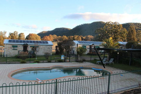 Starline Alpacas Farmstay Resort - Accommodation Brisbane 5