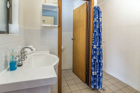 Emu Beach Chalets - Accommodation Brisbane 4
