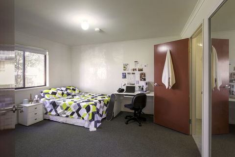 Macquarie University Village - Accommodation Brisbane 3