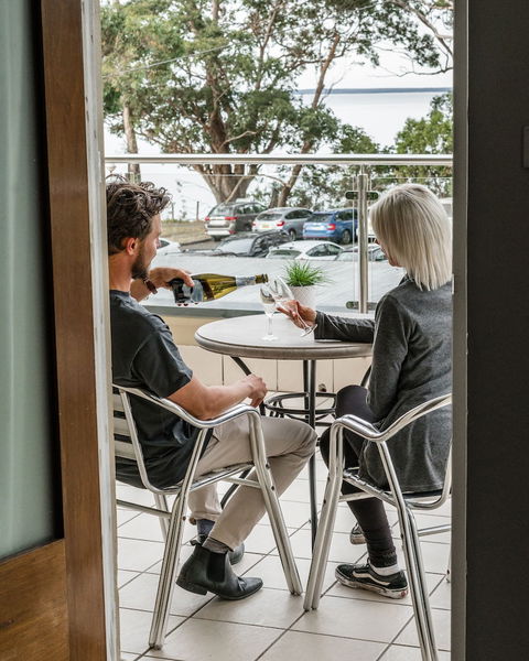 The Huskisson - Accommodation Brisbane 6