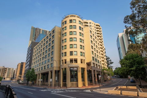 Mantra Parramatta - Accommodation Brisbane 0