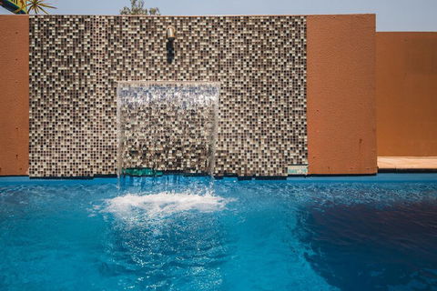 Rocky Resort Motor Inn - Accommodation Brisbane 6