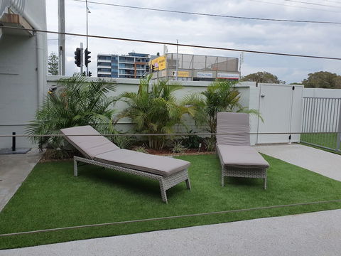 Montego Mermaid Beach Motel - Accommodation Brisbane 2