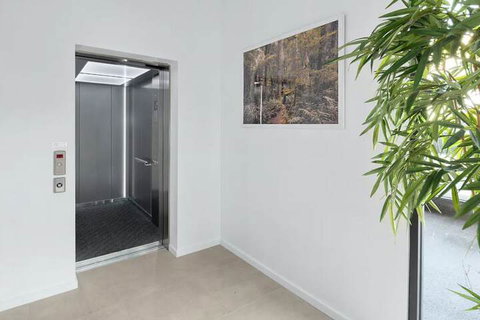 Beachfront Voyager Motor Inn - Accommodation Brisbane 3