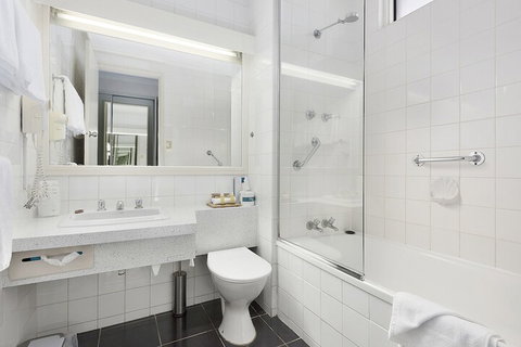 Beachfront Voyager Motor Inn - Accommodation Brisbane 7