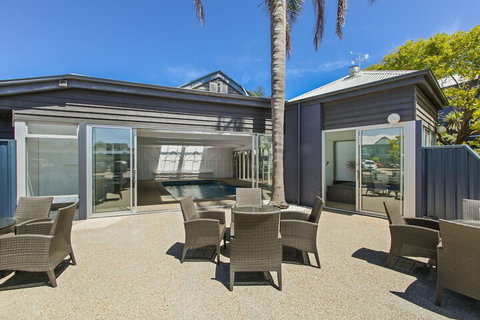 Bellevue On The Lakes - Accommodation Brisbane 4