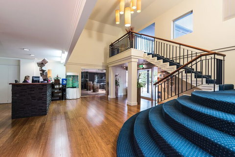 Bellevue On The Lakes - Accommodation Brisbane 7