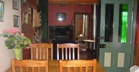 McIntosh Cottages - Accommodation Brisbane 0