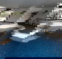 Lakes Hotel - Accommodation Brisbane