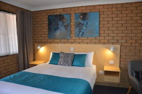 Sunray Motor Inn - Accommodation Brisbane 0