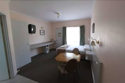 Lazy River Motor Inn - Accommodation Brisbane 3