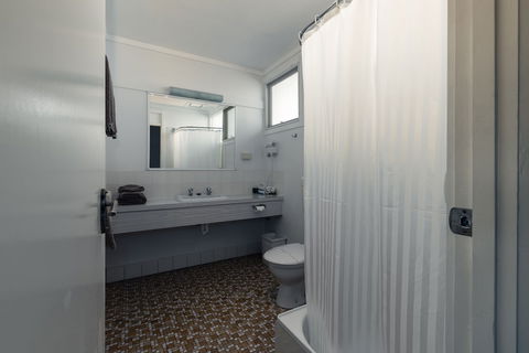 Barclay Motor Inn - Accommodation Brisbane 5