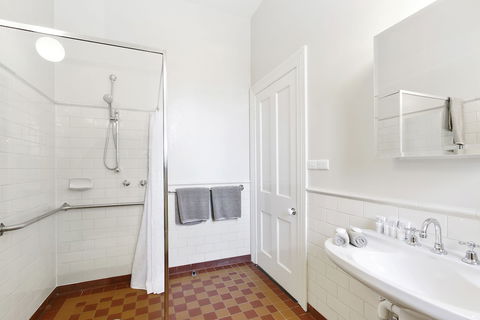 The Riversleigh - Accommodation Brisbane 6