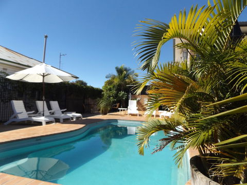 Golden Harvest Motor Inn - Accommodation Brisbane 2