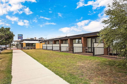 Comfort Inn Richmond Henty - Accommodation Brisbane 4